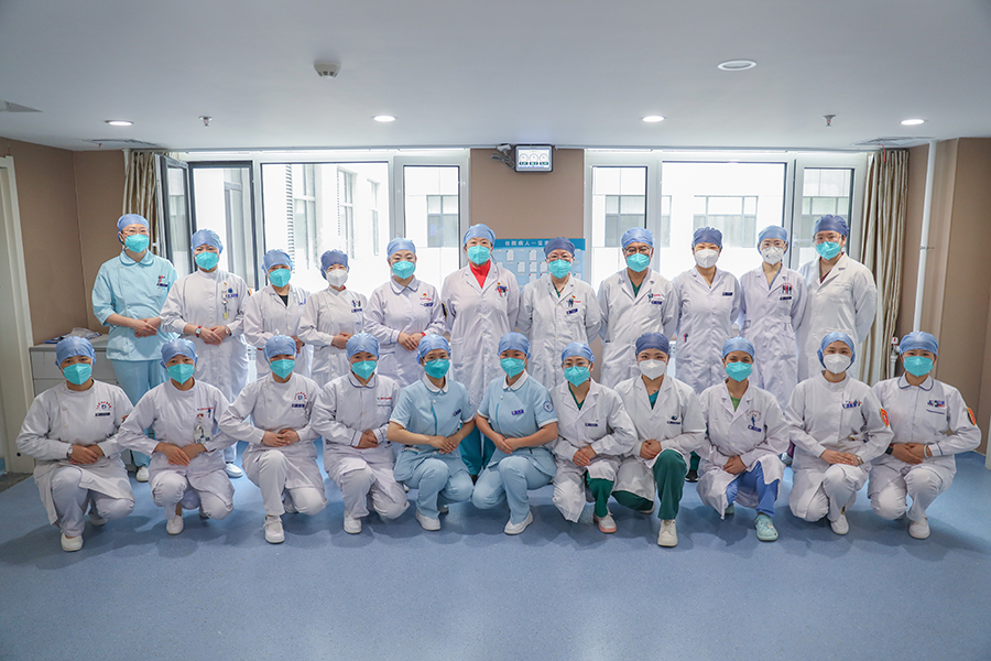 一疗区大合影.jpg